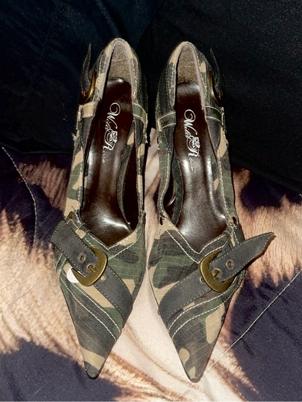 Windsor Smith Camo Pointed-Toe Buckle Pumps - Green Camo
